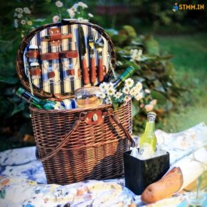 New York Wicker Picnic Basket With Cutlery